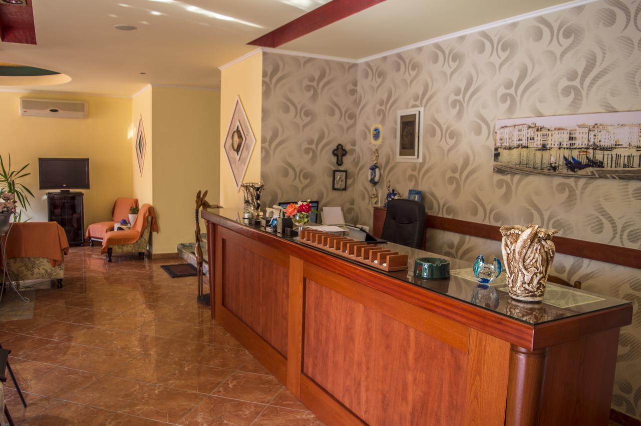 Dolphins Apartments & Rooms Тасос Экстерьер фото