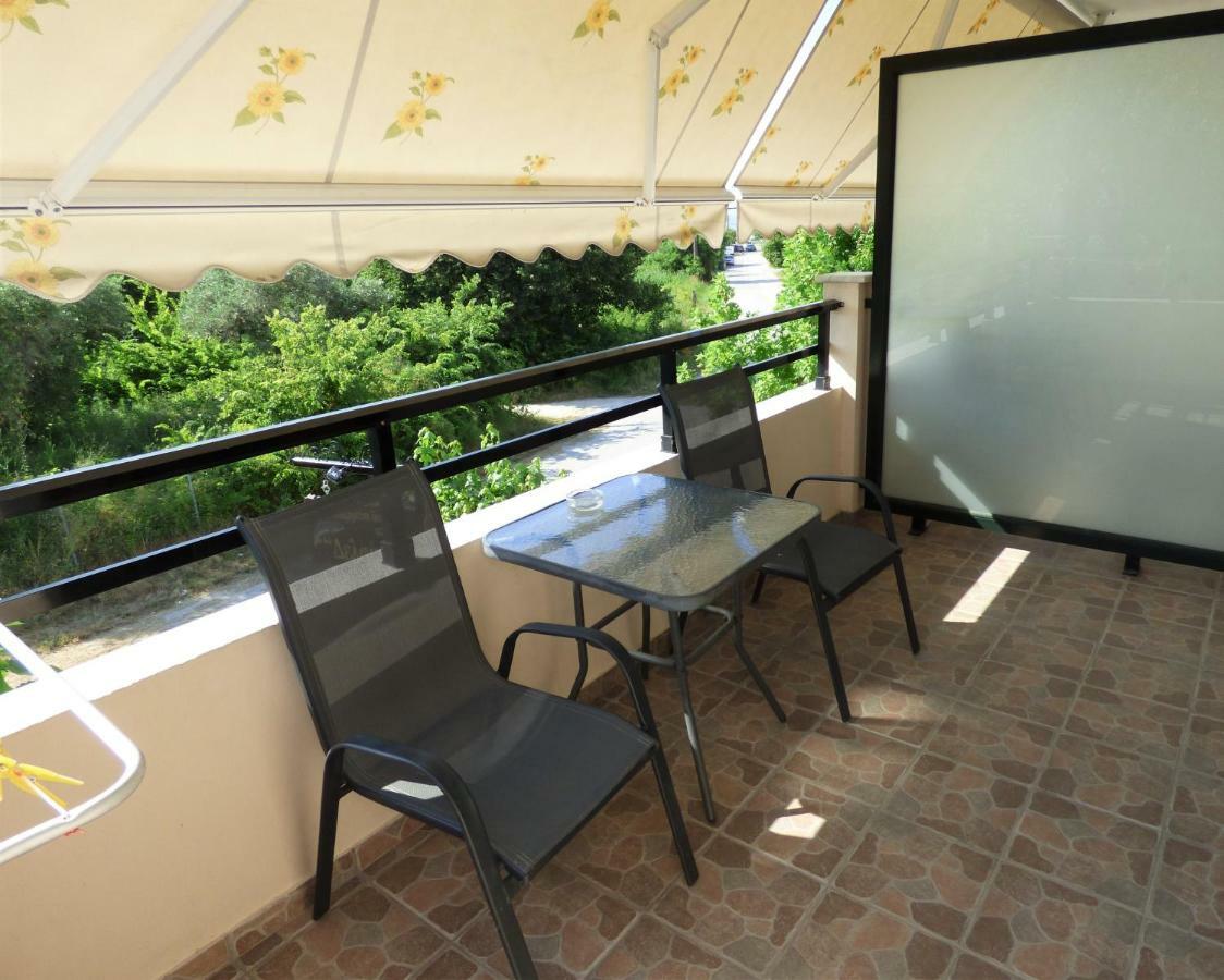 Dolphins Apartments & Rooms Тасос Экстерьер фото