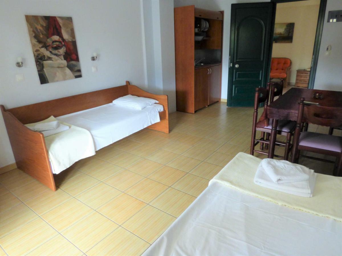 Dolphins Apartments & Rooms Тасос Экстерьер фото